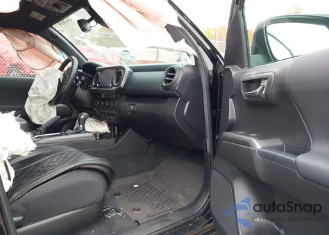 2023 Toyota Tacoma Trd Off Road z USA, uszkodzony, nr VIN 3TMCZ5AN6PM568089